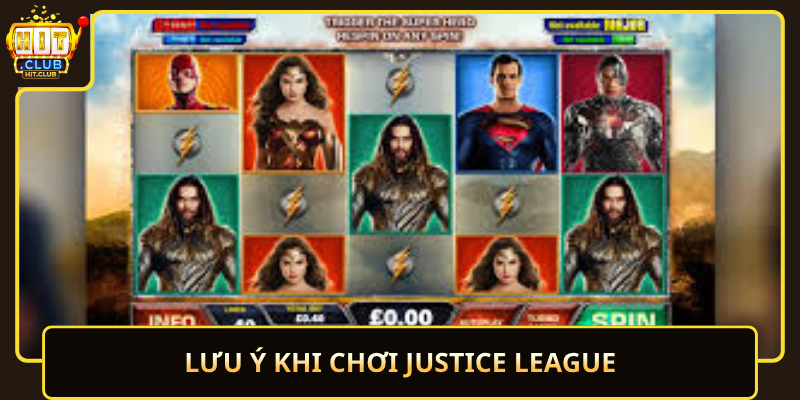 Luu Y Khi Choi Justice League